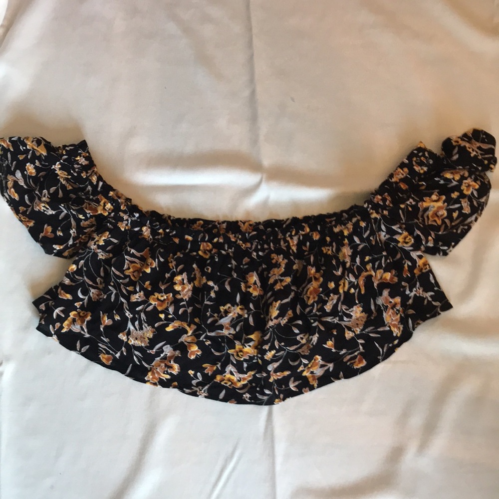 Floral Sky and Sparrow crop and pant set size M